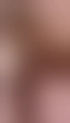 I got the dildo with one hand ... and I played with the other.