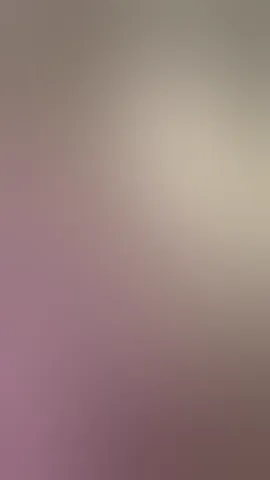 The model likes to masturbate her wet pussy and