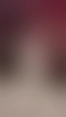 My face gives you confidence... my tail wakes up the rest😈