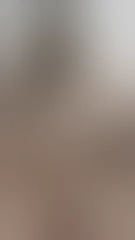 Hot sexy model loves to masturbate her juicy open