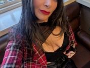 Roxy_Reed