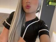 GlossyyBratz