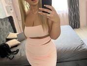 HotWifeTrixy