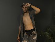 Daniel_huge22