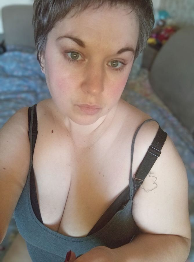 Juli_Bond