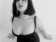 AnnaKomatsuu
