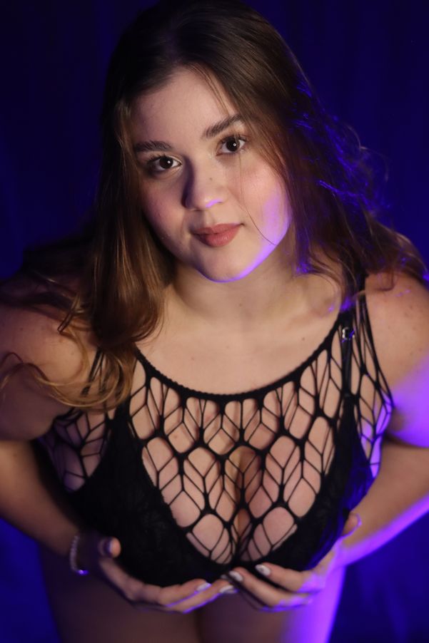 zoe_boobsx