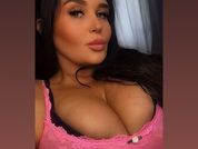 Bustybbw_Leila429