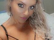 AnniLoveXXX