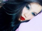 ninakisslove