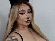 MiaaCastro