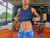 Leo_Hot_049