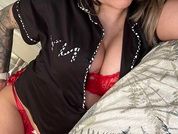 NaughtyMilfNextDoor
