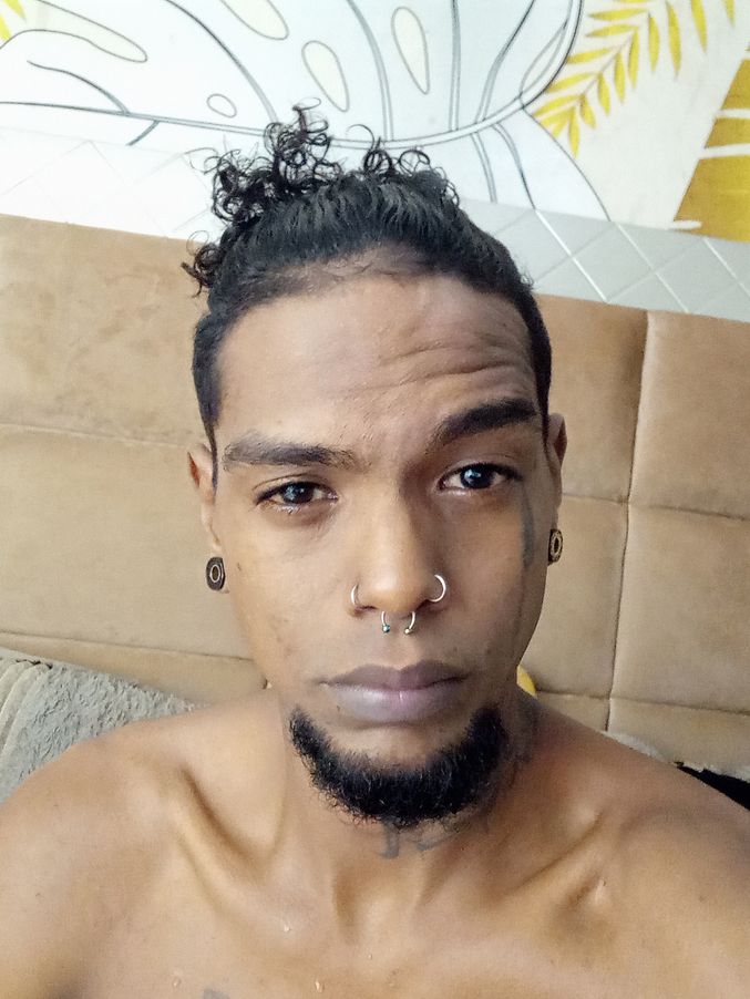BigHotBlackx