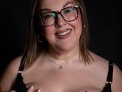 CuteAndCurvyX