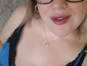 CuteAndCurvyX