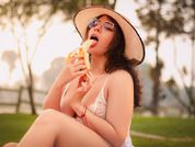 VanessaClose