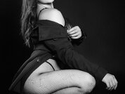 AnnieLeonii