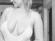 Bustybeauty18
