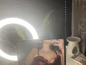 CurvyCarlyyyX