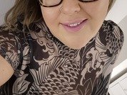 CuteAndCurvyX