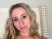 Nikkixxtaylor