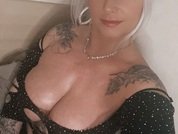 xNaughty_Nyomi