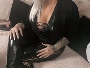 xNaughty_Nyomi