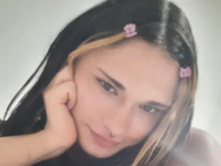 Andrea_cherryy profile