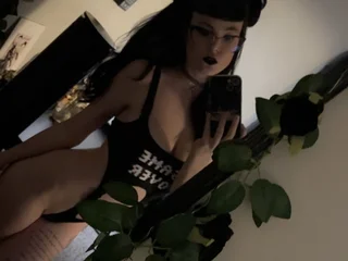 BettiePainXO profile