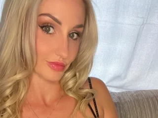 Blondebunny30 profile