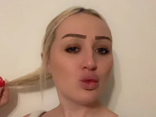 Charlotte_Ukxx