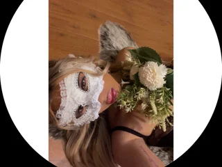 FieryBlondieLatinaX profile