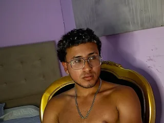 NoaNCarolain