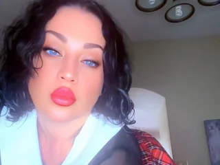 QueenNina407 profile