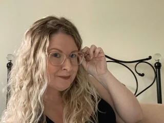 Riley_Rose_x profile