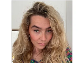 peachy_chloe profile