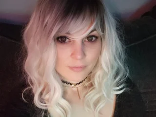 AltElle profile