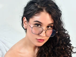 AriaBloomm profile