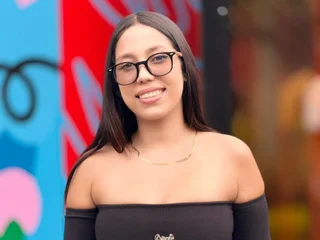 AriaLuxx profile