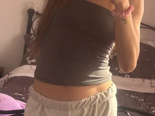 CumSeeEllaa