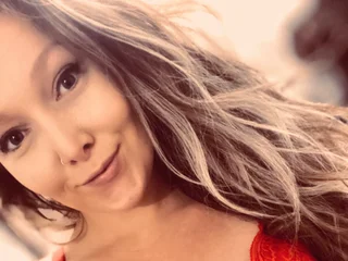 DeepThroatDarling profile