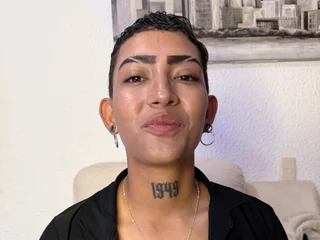 Eri_hott profile