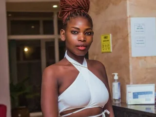 Hot_Ebony