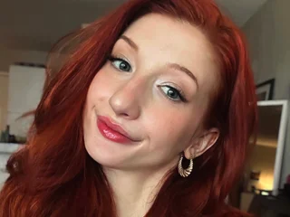 JustALilBrat profile