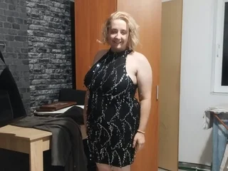 LAURRAxo profile