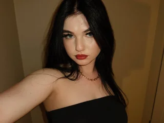 LioraMoon profile