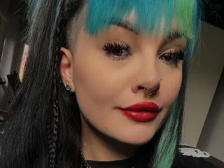 LittleMissTia profile