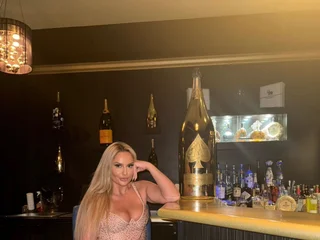 Lucy_London_19