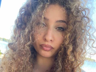 LuluToofire profile